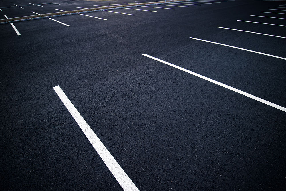 parking lot / parkade safety lines